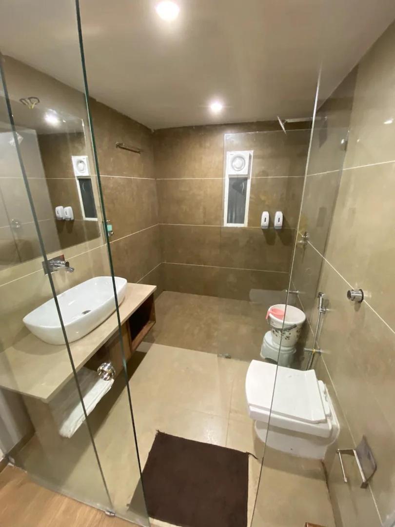 Hotel Evershine Раджкот Экстерьер фото